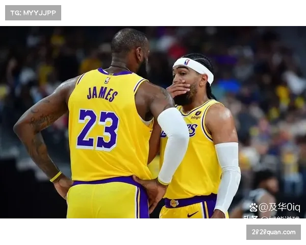 湖人阵地进攻效率低下 绿军防守伸缩性切断内外联系